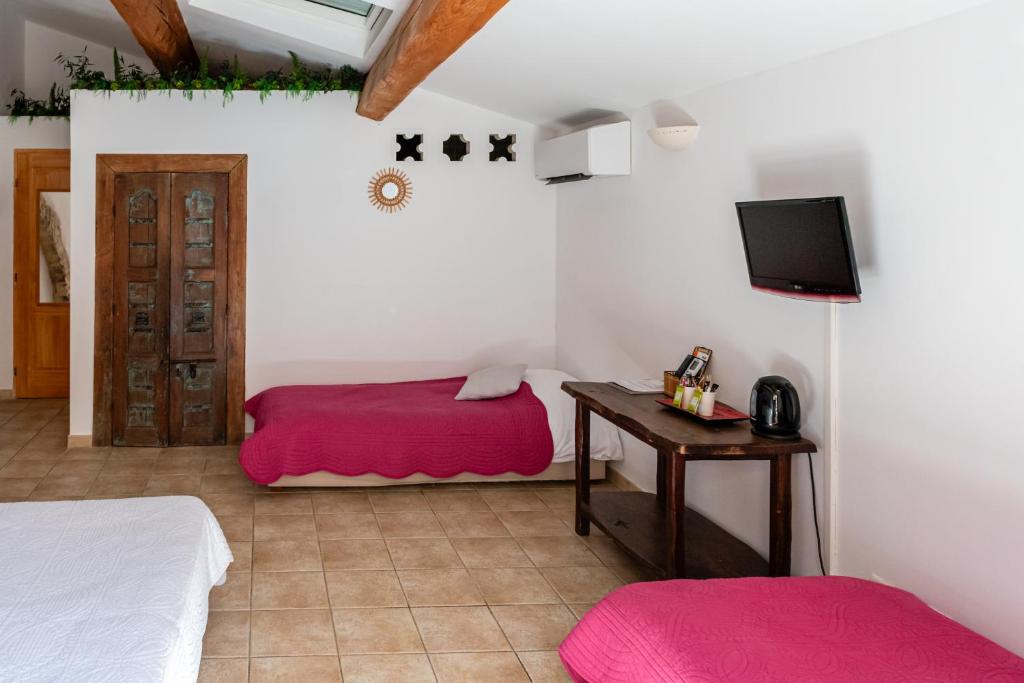 Domaine De Blancardy - Double Or Quadruple Room