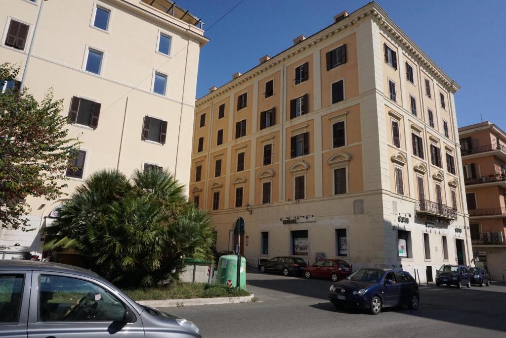 The building in which a vendégházakat is located