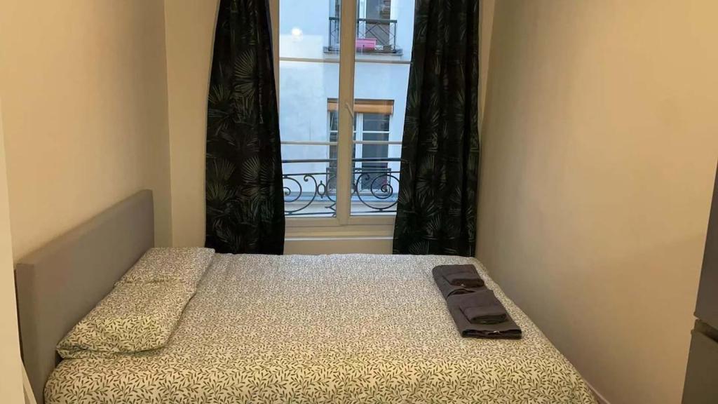 Cozy studio in the Marais
