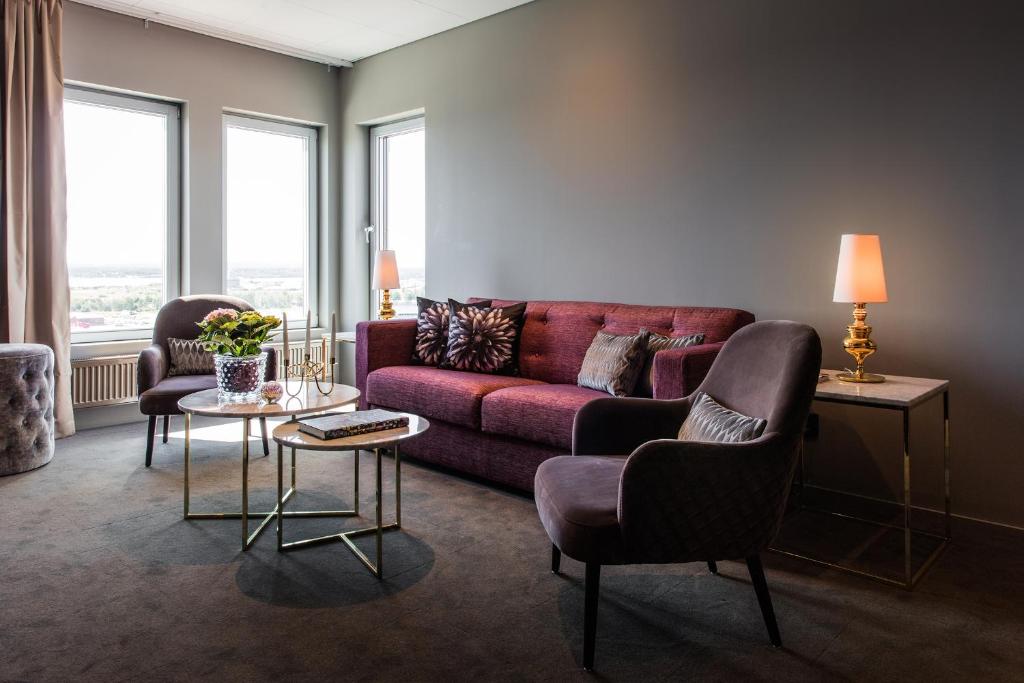 Posezení v ubytování KUST Hotell & SPA
