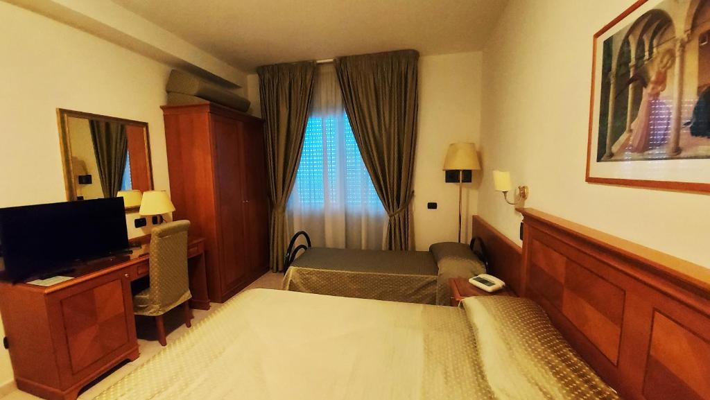 Grand Hotel Victoria - Habitación Triple