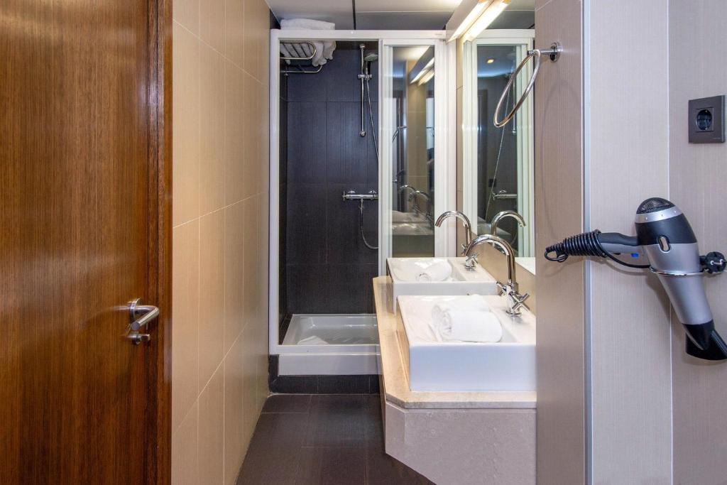 Hotel BESTPRICE Toledo - 8