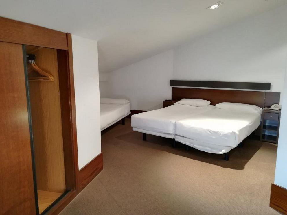 Hotel BESTPRICE Toledo - 17