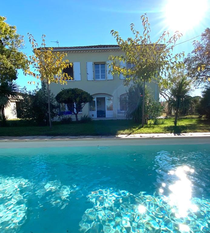 V0861 Villa avec piscine privée pour 8 à 10 personnes