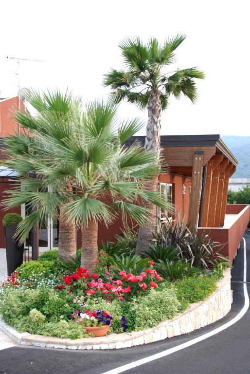 Zahrada ubytování Alcantara Resort di Charme Adults Only