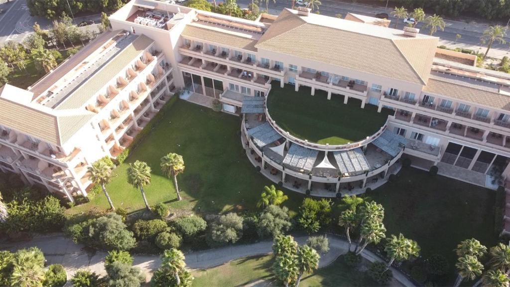 Hotel Alicante Golf - Housity