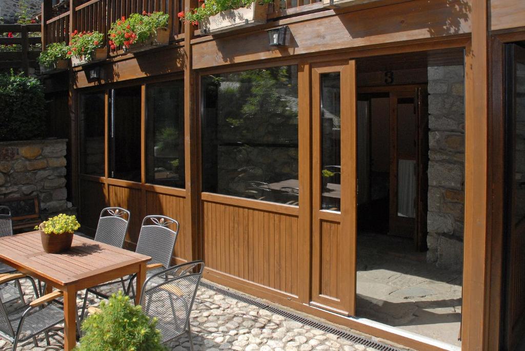 Patio nebo venkovní prostory v ubytování Hotel Casa Cornel