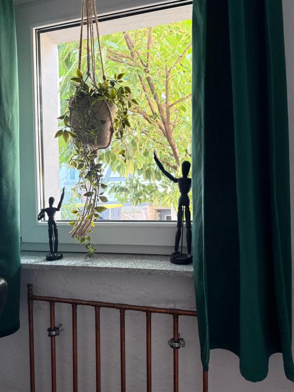 Art Boutique Budget Apartment im Hinterhof Menden Altstadt - Housity