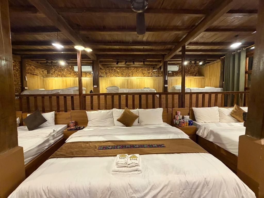 Mật Retreat - 湖景家庭间