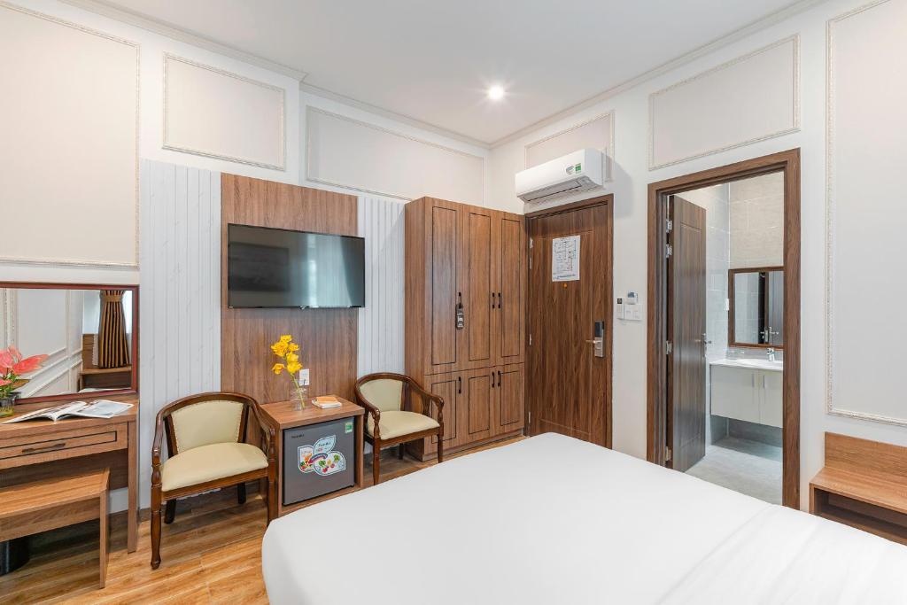 PINE VIEW Hotel Dalat - 7