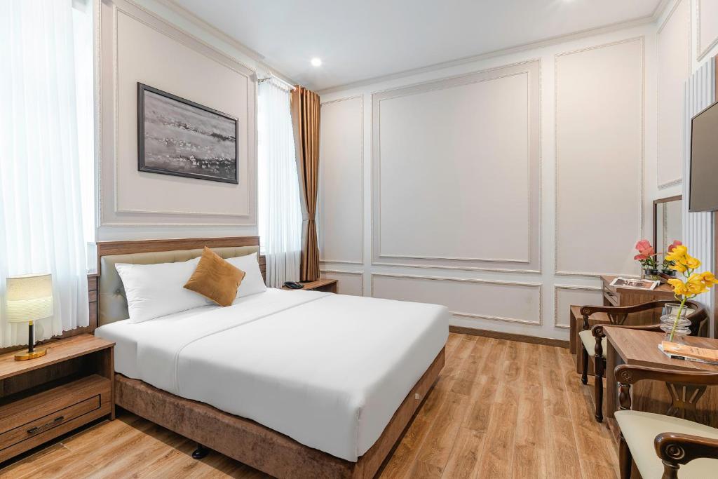 PINE VIEW Hotel Dalat - 1