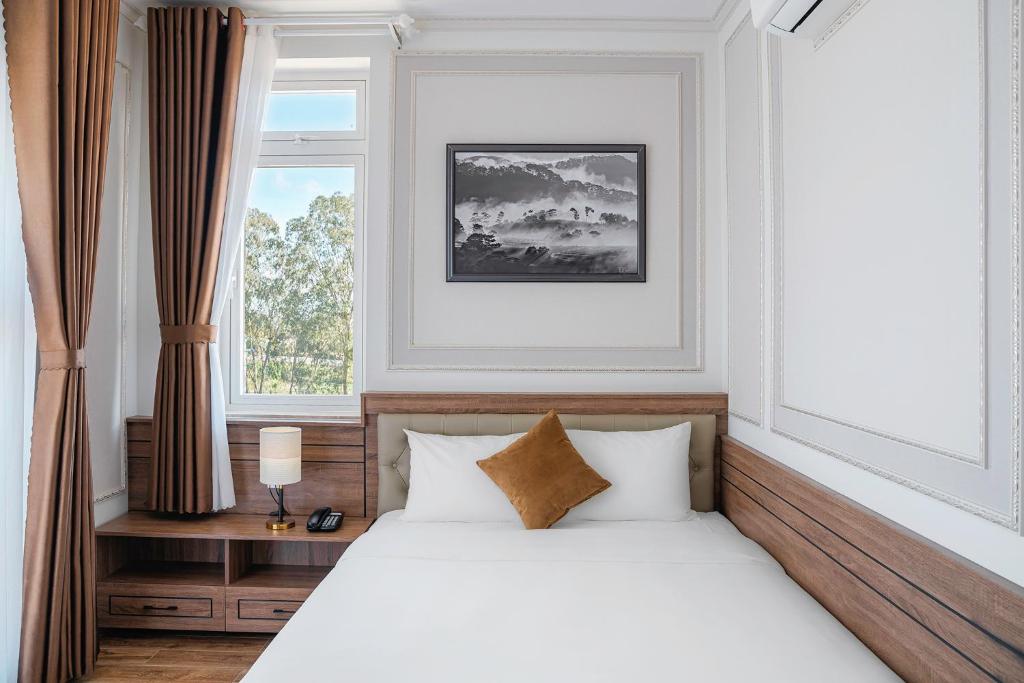 PINE VIEW Hotel Dalat - 18