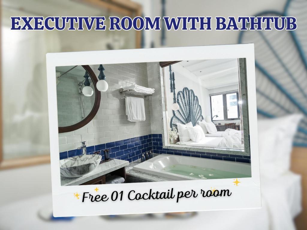 Executive Double or Twin Room with Bathtub & City View – Free 01 Cocktail per Room