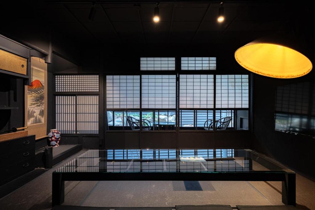 Namba 15min by train 90yo Traditional Osaka Stay