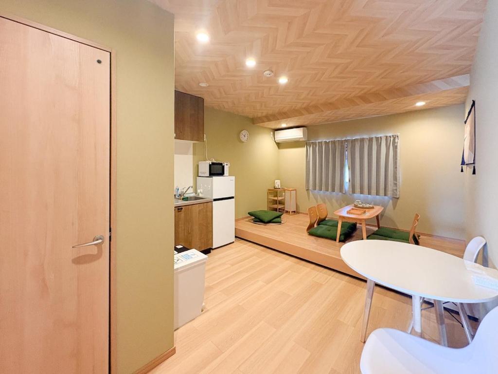 201Pandafamily 5 min walk from station FREE WiFi No elevator