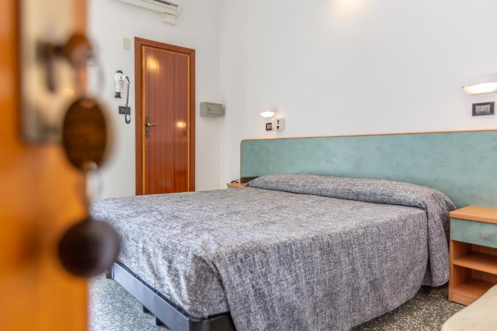 Hotel Haway - Classic Double Or Twin Room With Front Sea View