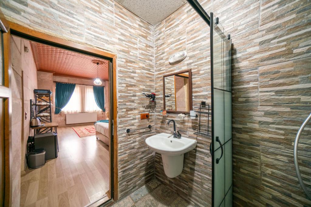 Azalea Terrace Cave Hotel - 1