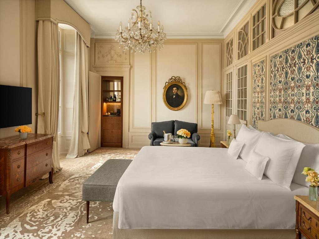 Lake View Heritage Suite