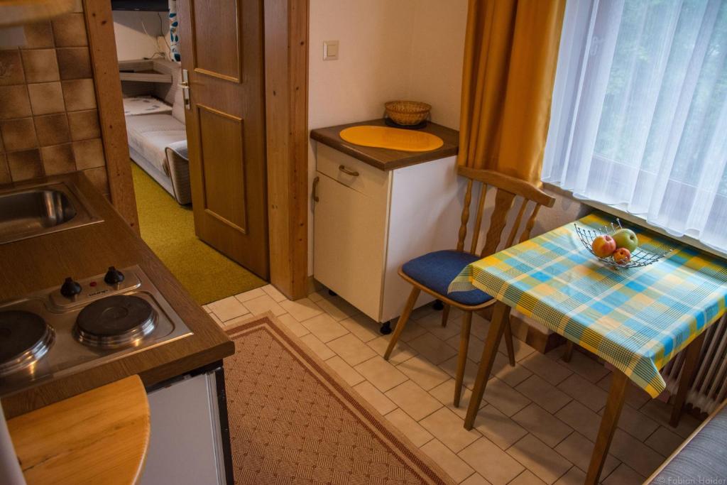 Kuchyň nebo kuchyňský kout v ubytování Haus Kristall