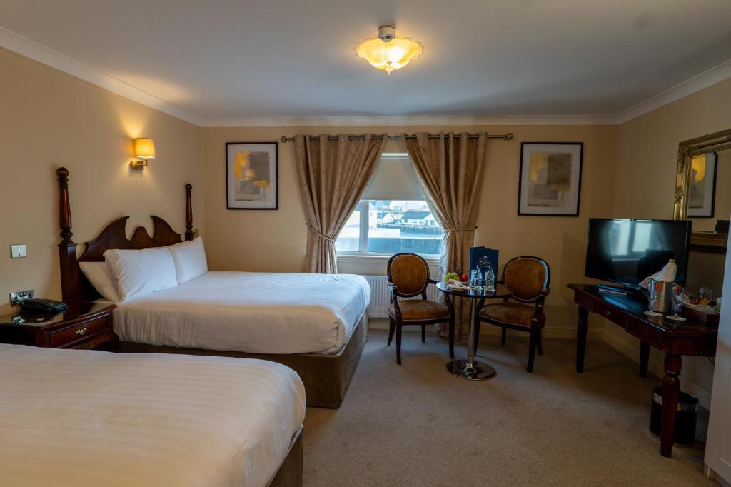 Atlantic Hotel photo