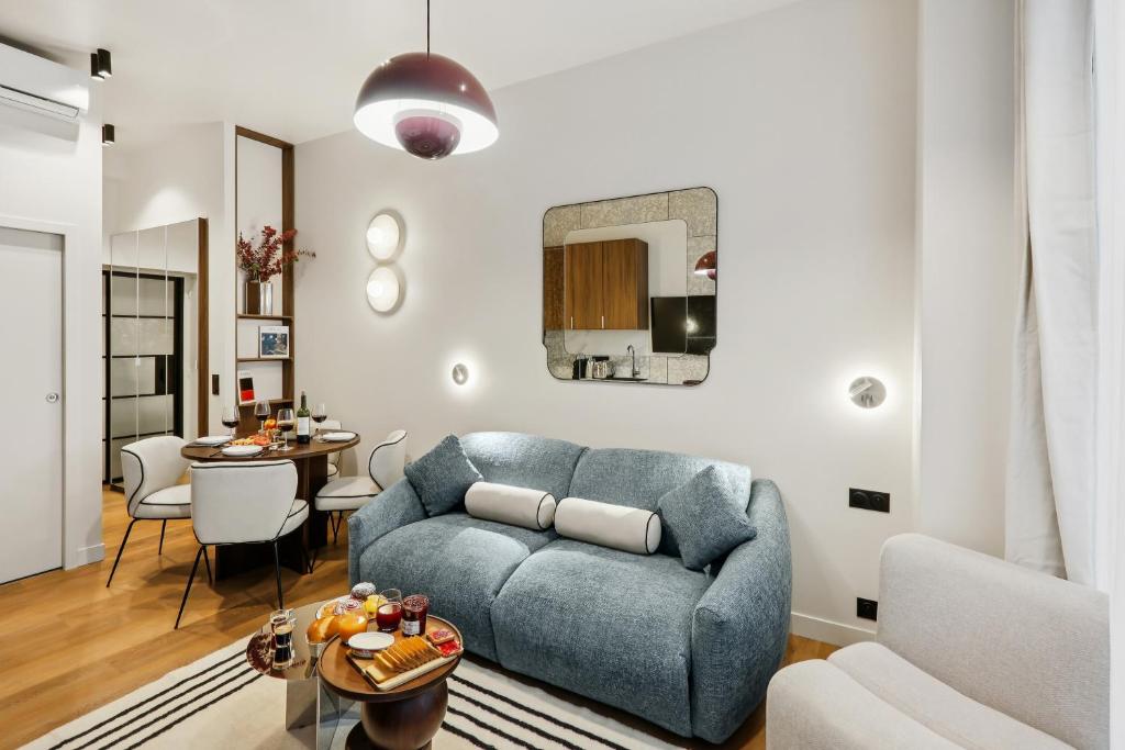 Lavie Maison Architect flat with AC