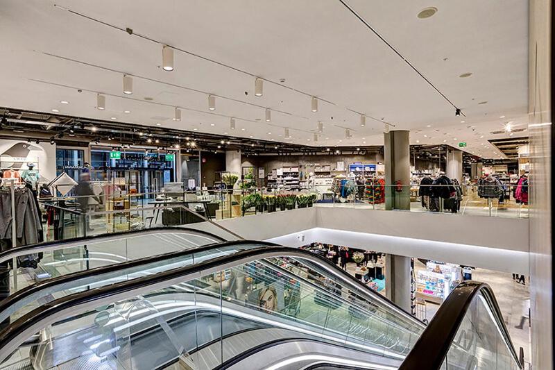 Ainoa Shopping Center Apartments - Tapiola - Housity