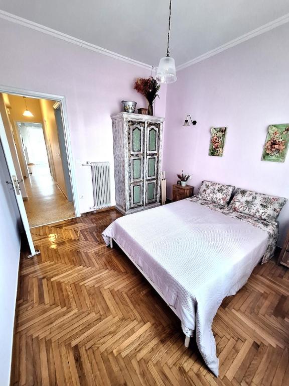 Apartment Ioanneta - Vintage Gem, Metro & City Center