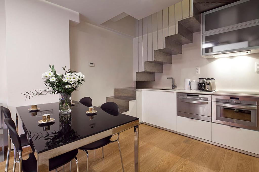 Kuchyň nebo kuchyňský kout v ubytování Apartment Barcelona Rentals - Pool Terrace in City Center