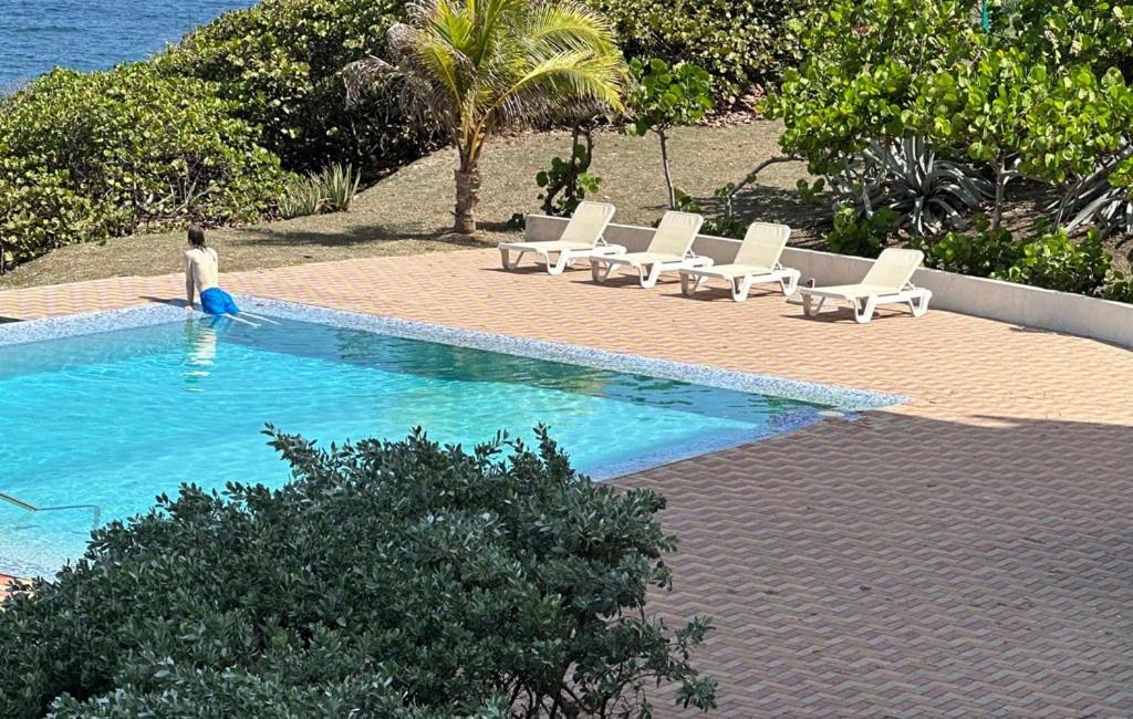 Oceanview Condo SXM