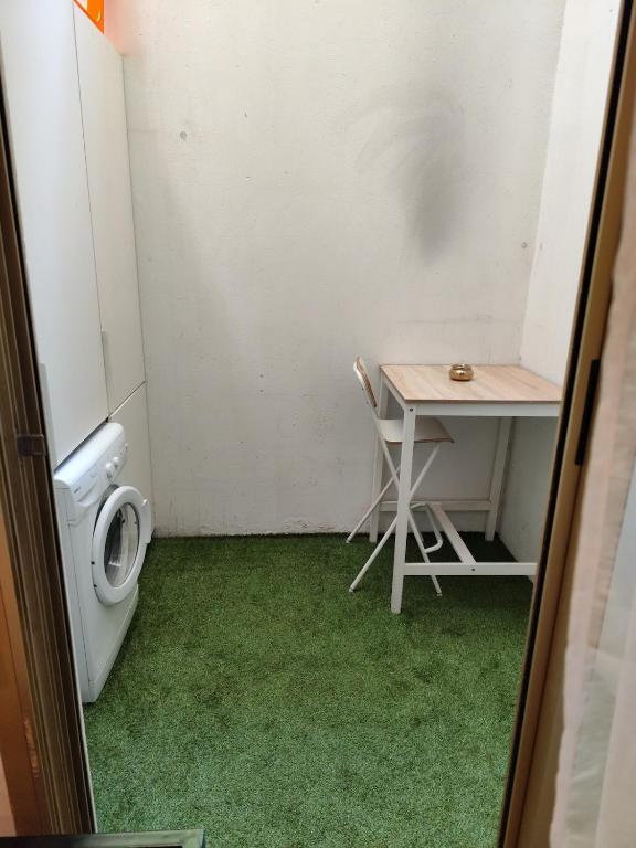 Studio near Marseille beach located in the golden square