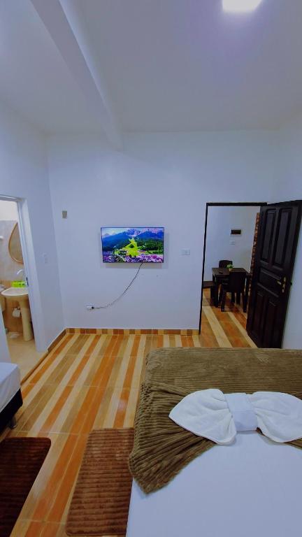 Seven Hotel - Family Room With Private Bathroom