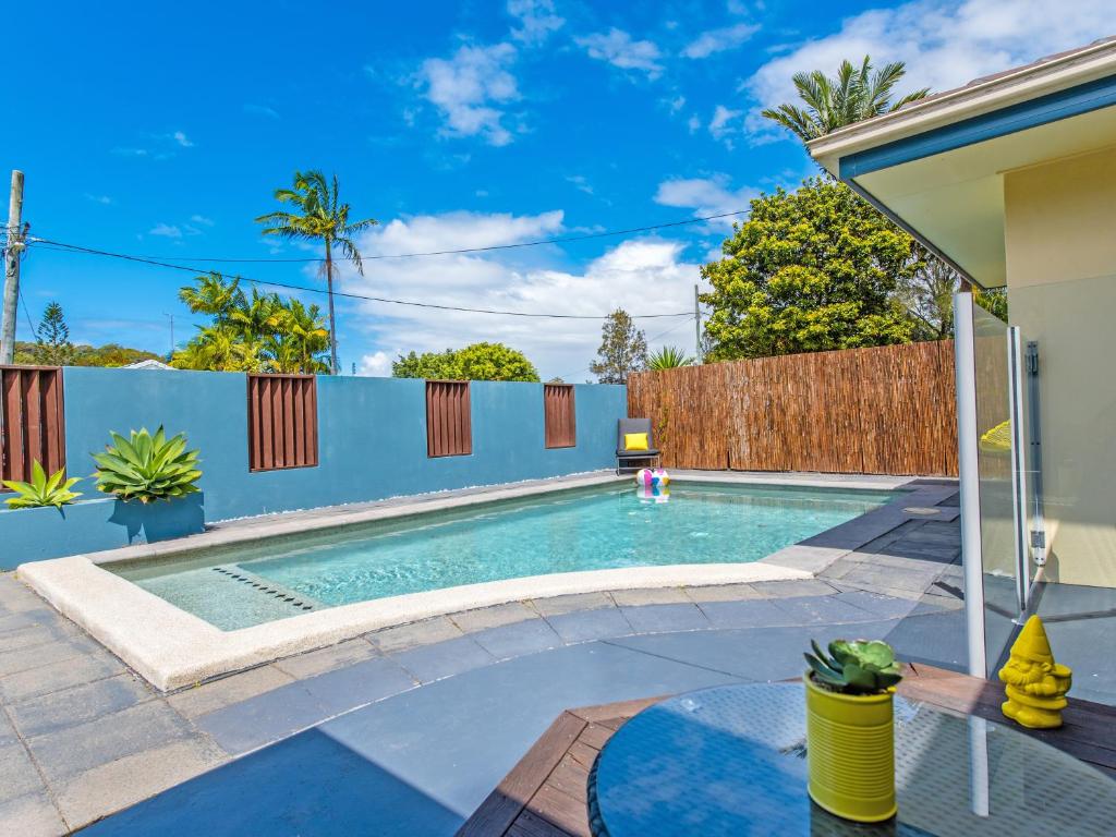 Coolum Waves Pet Friendly Holiday House, Coolum Beach (updated prices 2024)
