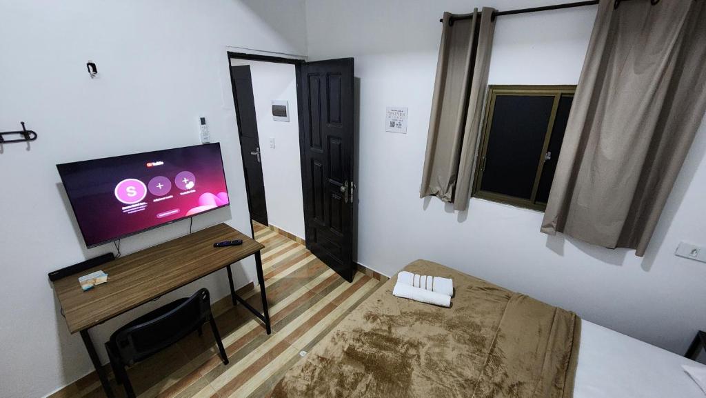 Seven Hotel - Double Room With Private Bathroom