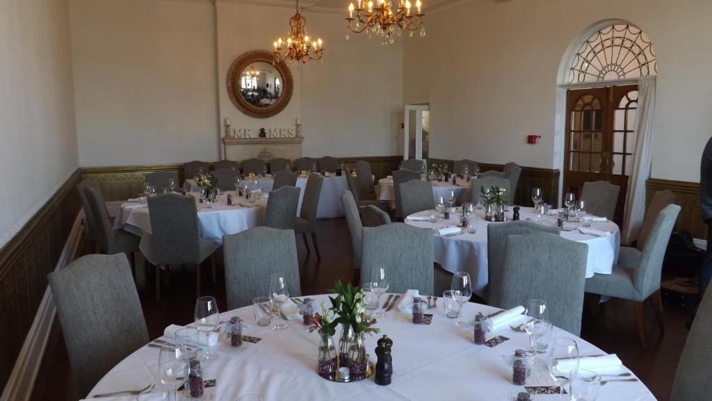 The Esplanade Hotel - Resim 27