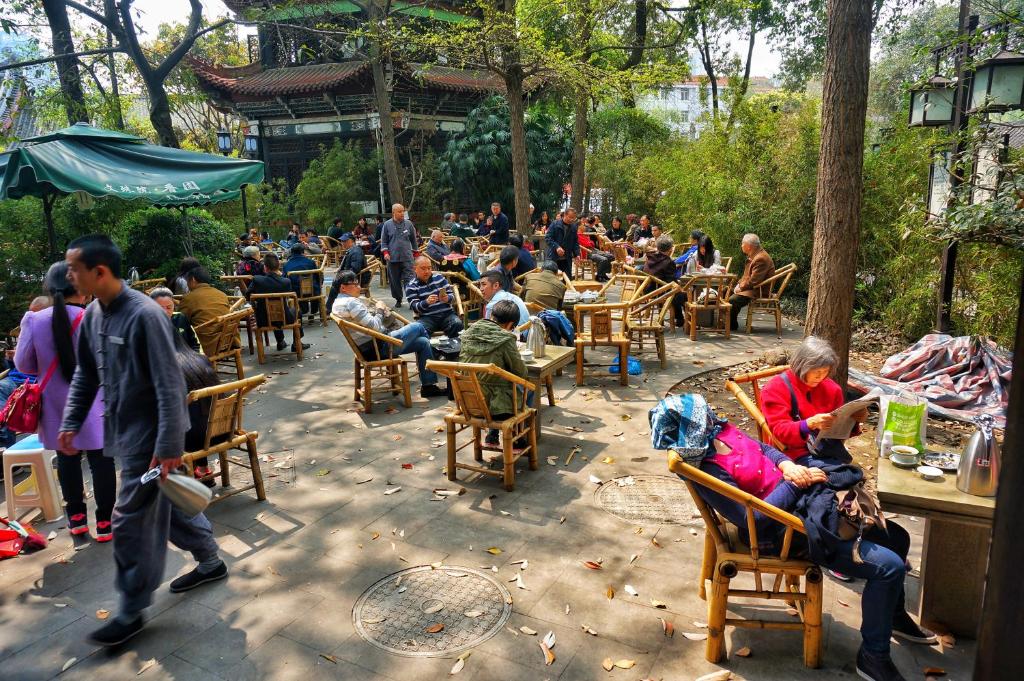 Hosté ubytování SONDERIA Lazybones Hostel- Wenshu Temple Side, Chill Hostel with All-Day Brunch, Travel Agency in English & Local Bar Vibes