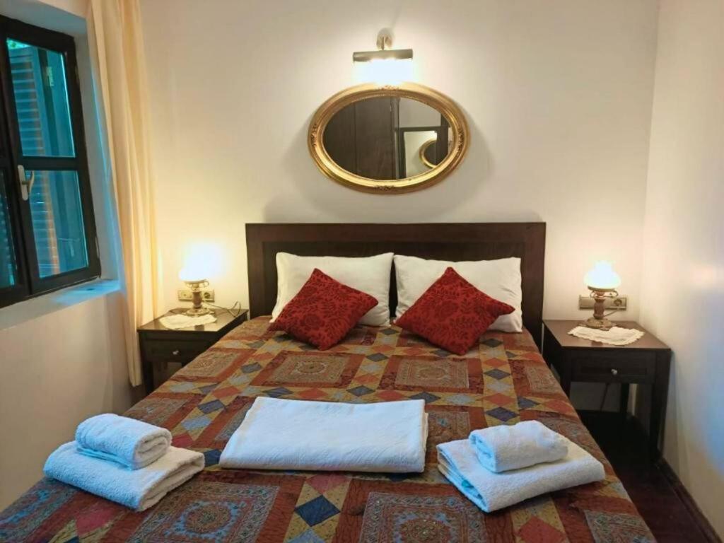 Hadrianus Pansion - 2