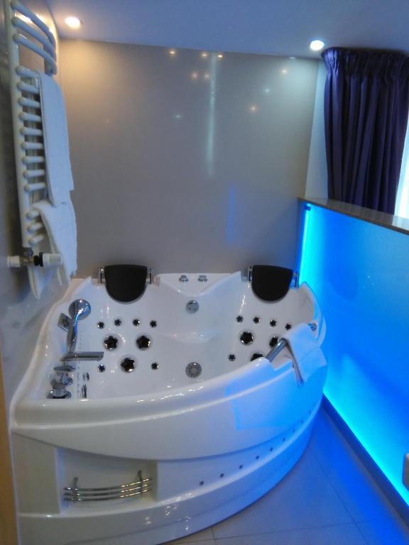 Hotel Christina Plus - Resim 25