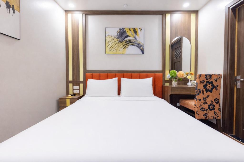 Sky Charm Hanoi Hotel and Spa - 1