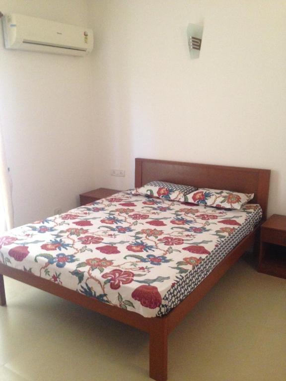 Postel nebo postele na pokoji v ubytování Studio and One bedroom Apartment in Riviera Sapphire, Siolim