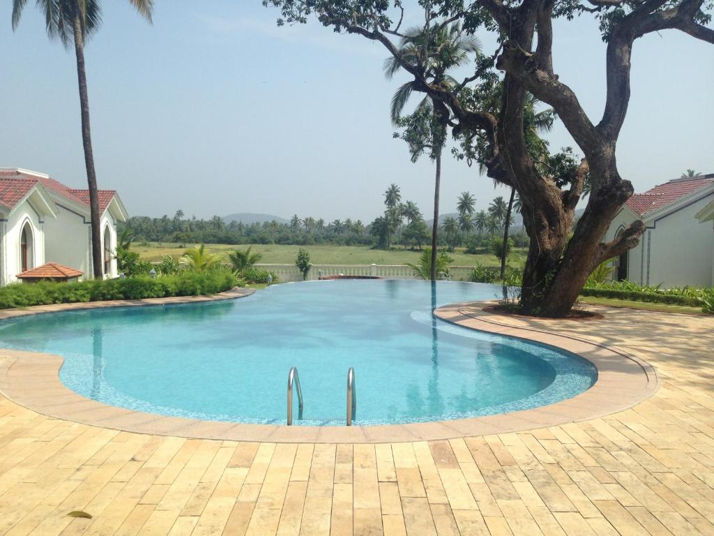 Bazén v ubytování Studio and One bedroom Apartment in Riviera Sapphire, Siolim nebo v jeho okolí