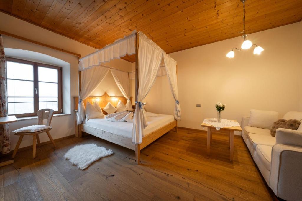 Garni Tschutscherhof - Appartement Met Uitzicht Op De Bergen