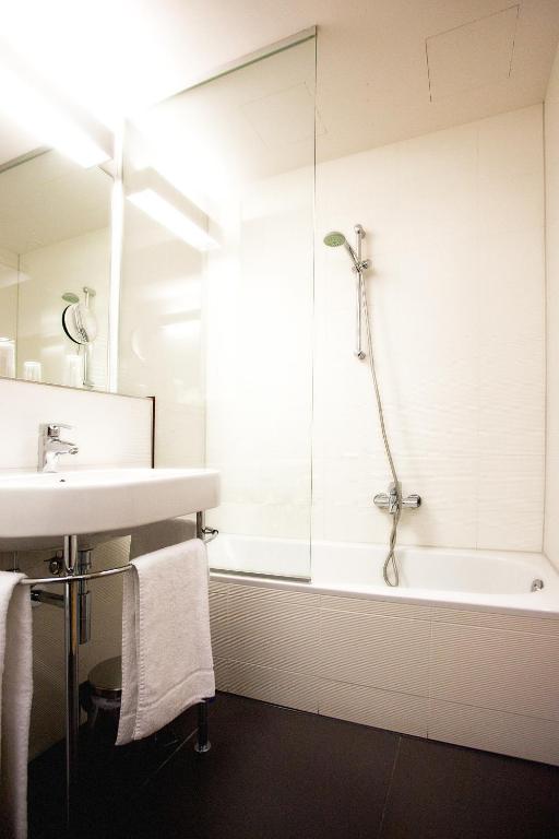 Hotel Schwarzer Bär - 8