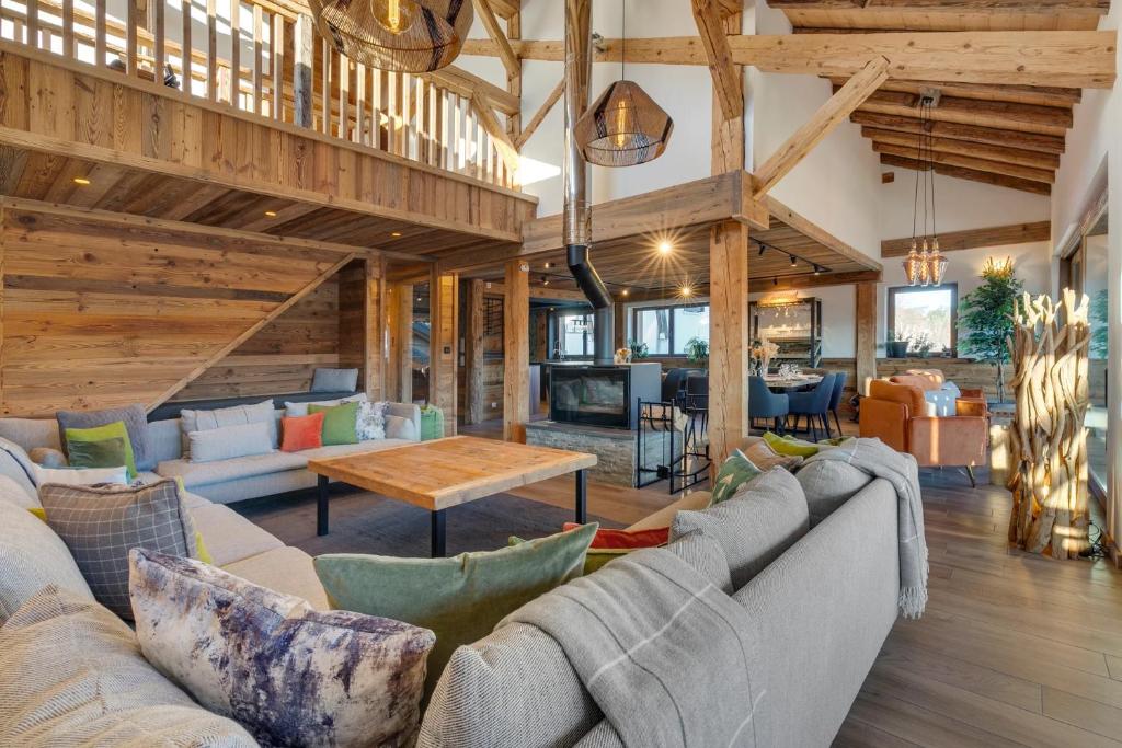 Ferme Des Cornuts 15 Guests • Hot Tub • Ski Bus