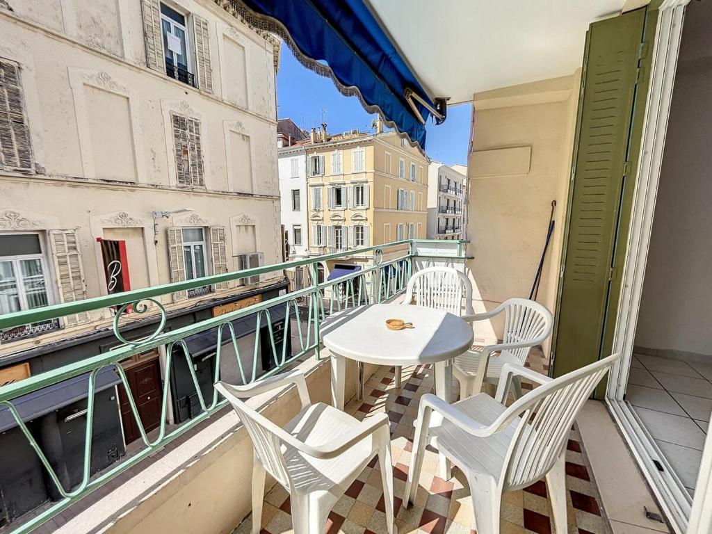 2 bedroom Pradignac 305