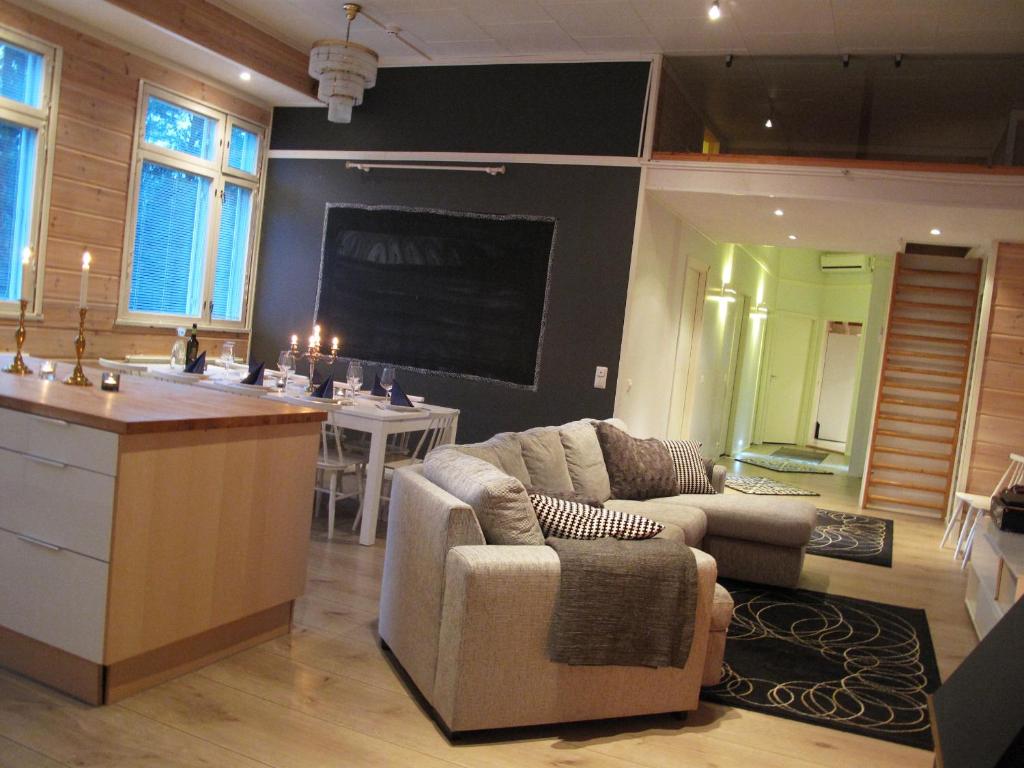Wanha Koulu Tahko Unelma, 4mh, Palju, Sauna, Tupakeittiö, Wifi, Liikuntasali, RinteetSpaRavintola 6km, Lemmikit OK, Edukas - Überlegene Wohnung Mit Sauna