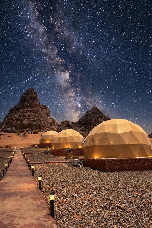 wadi rum tha moon