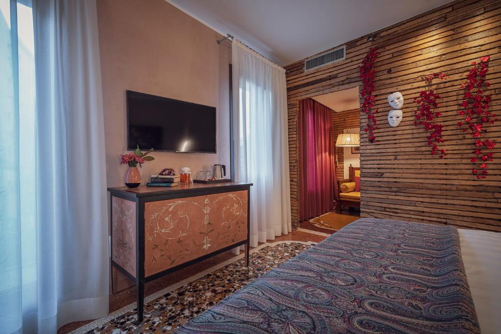 Cinqueteste Luxury Home - 10