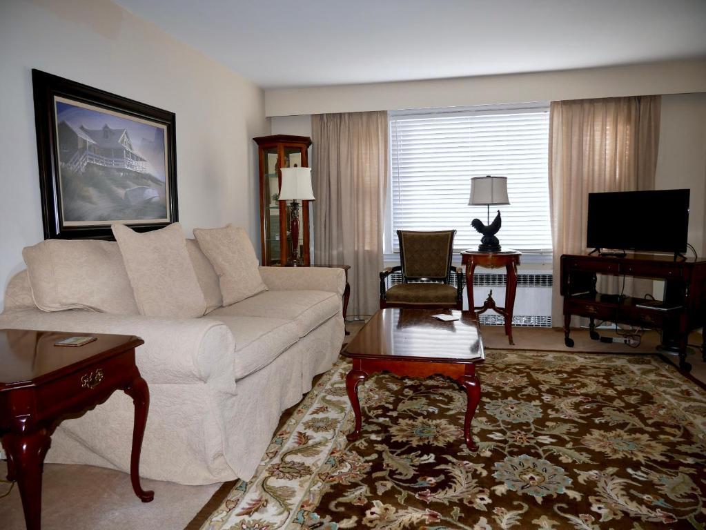 Turkey Hill Inn - Deluxe King Suite