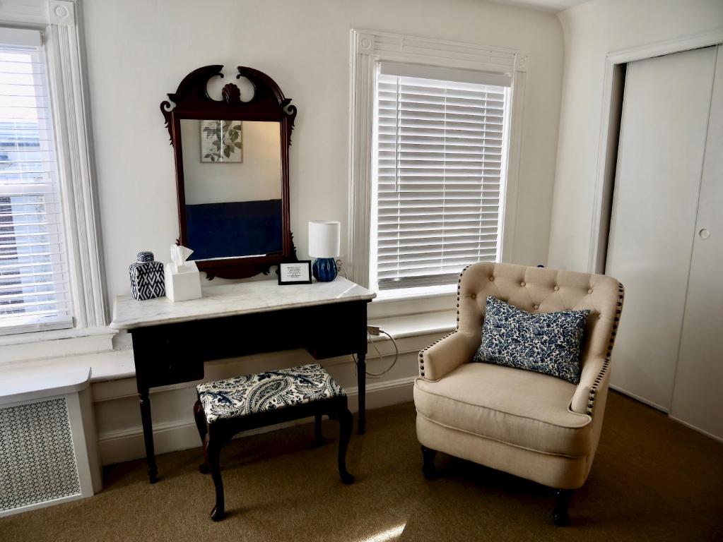 Turkey Hill Inn - Deluxe Queen Suite