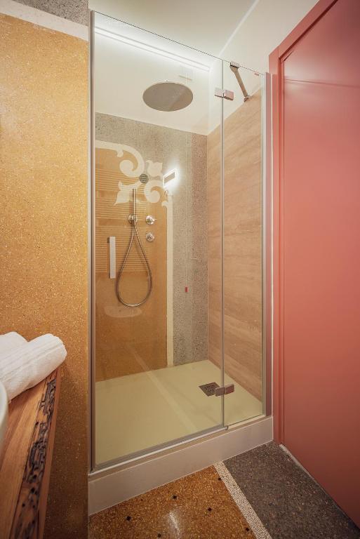 Cinqueteste Luxury Home - 11